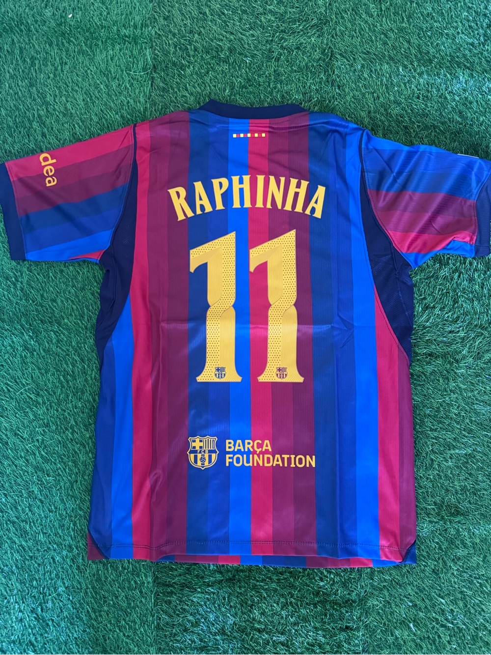 Raphina Barcelona jersey